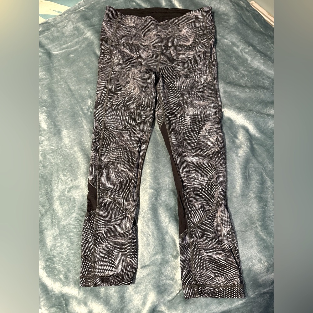 Lululemon Pace Rival Crop, size 6
Great condition